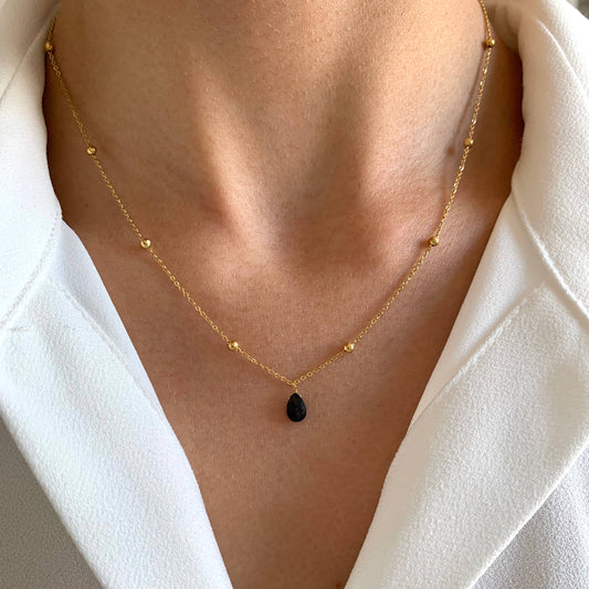 Fine labradorite stone pendant necklace